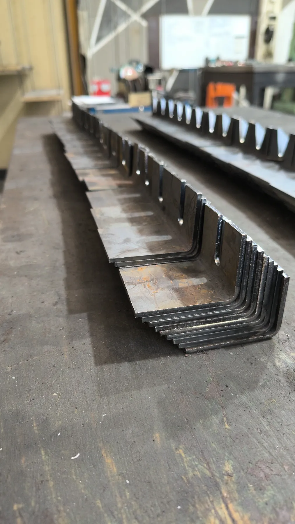 Componente metalice la comandă – OEM 17